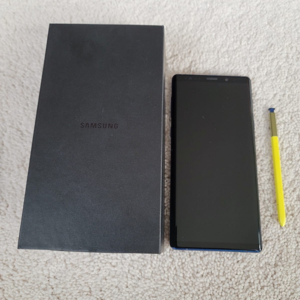 Samsung Galaxy Note 9 - Mint Condition!